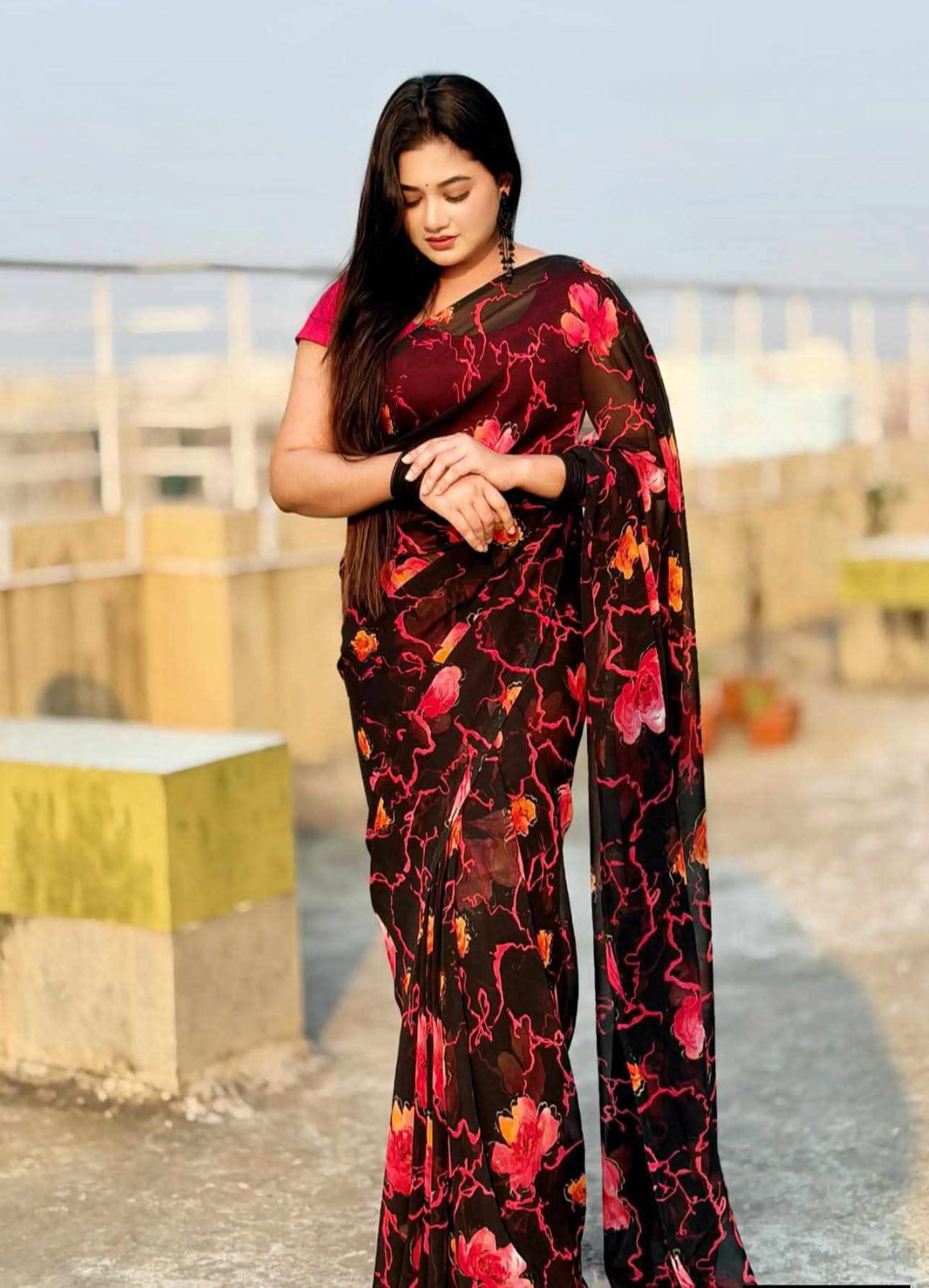 শিফন *জরর্জেট *শাড়ী  ব্লাউজ পিছ ফ্রি